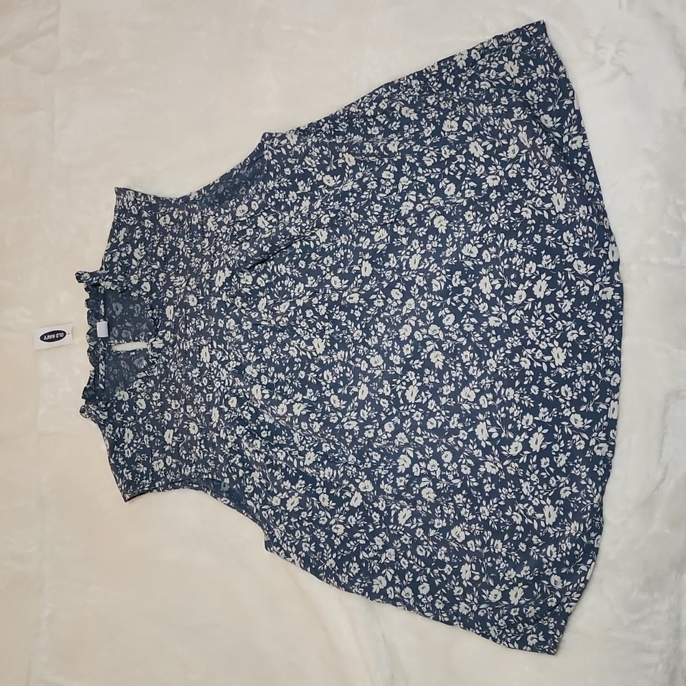Old Navy Sleeveless Dress Shirt NWT